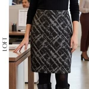 Pencil Skirt LOFT Black Gray Work Skirt, Size 6